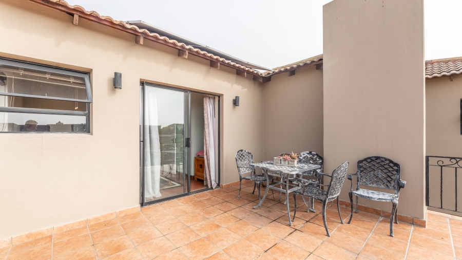 4 Bedroom Property for Sale in West Beach Western Cape
